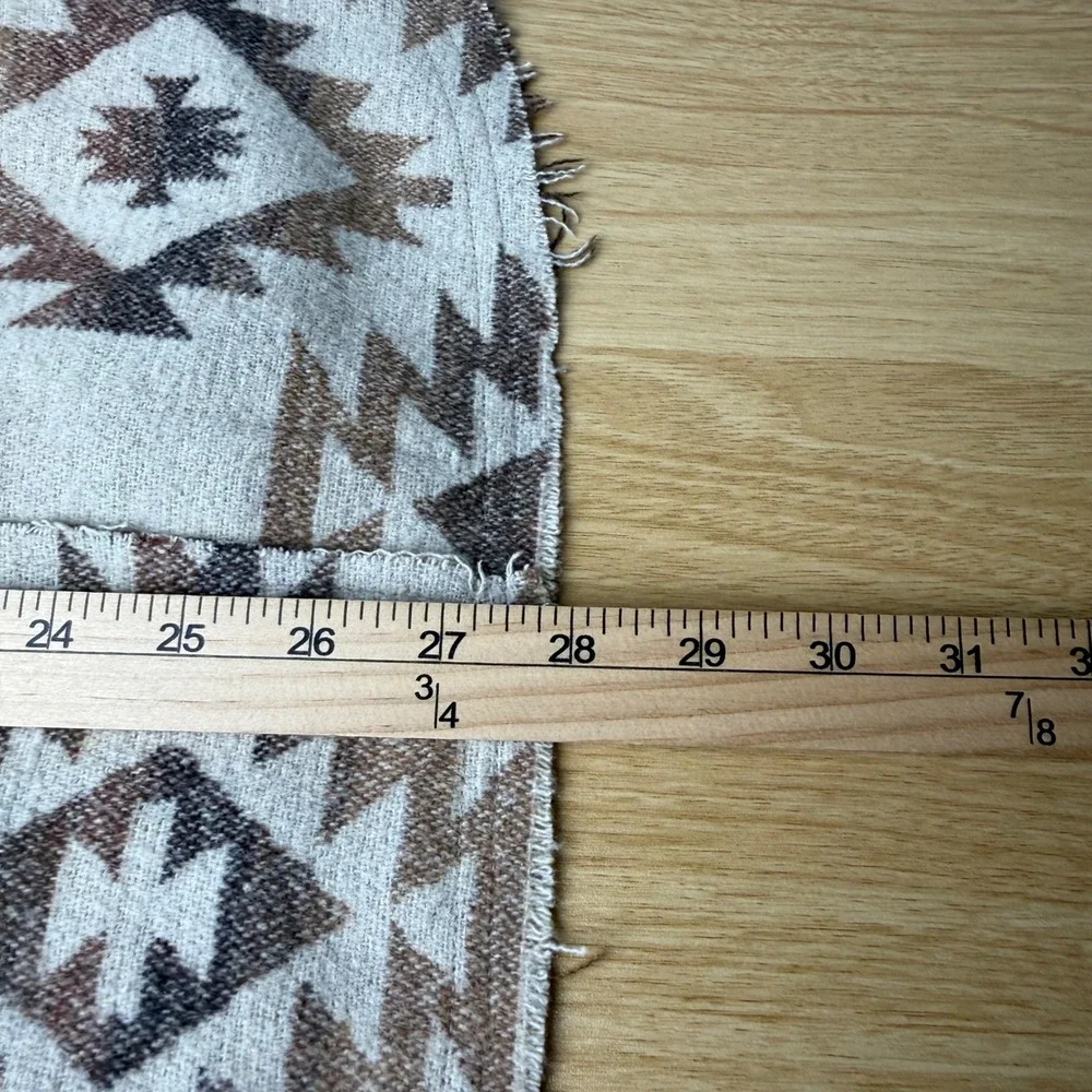 Mystree Southwestern Aztec Print Shacket Womens Small Frayed Hem Cowgirl Rustic